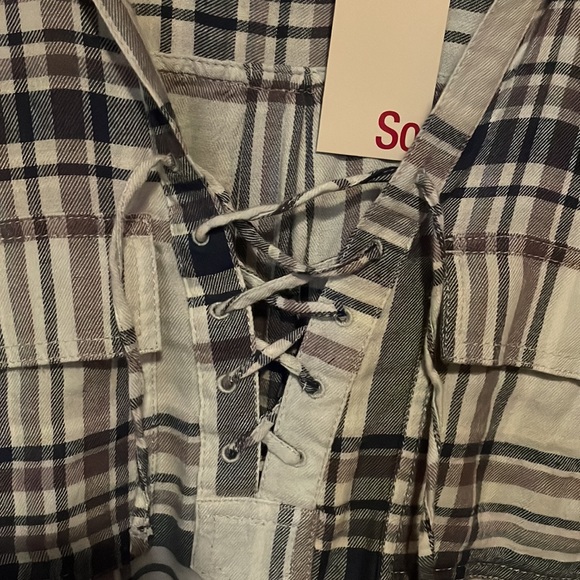 Juniors size Large Plaid Lace up long sleeve shirt. - Picture 3 of 3